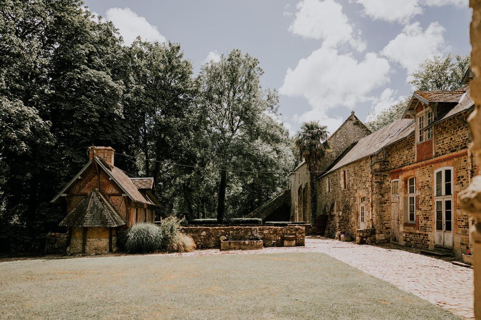 Bed and Breakfast Abbaye De Blanchelande Neufmesnil Zewnętrze zdjęcie